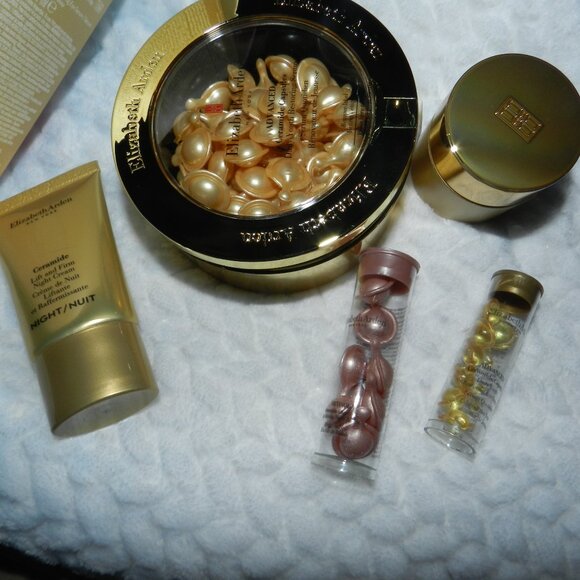 ELIZABETH ARDEN Advanced Ceramide Capsules Skincare 5-Pc. Gift Set🆕SHIPS⚡️💨🚚 - Picture 3 of 12